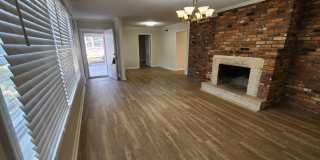 *Coming Available In August* Compeltely Remodeled 3 Bedroom 3 Bathroom Gallery 6