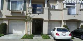 Beautiful UTC Townhome at the Renaissance Capri, with Loft, Fireplace, Garage & Resort Amenities Gallery 7