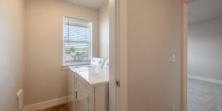 1013 &amp; 1015 Fifth St Gallery 9