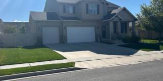 Spacious 6-Bedroom Home – Lehi, Saddle Ridge Community Gallery 1