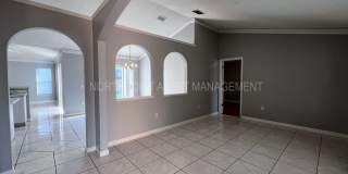 3BR 2BA Home w/ 2-Car Garage • Dishwasher • Large Patio in Kissimmee Gallery 4