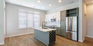 The Felicity on Perry Gallery 31