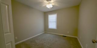 2813 South Walnut Street - 1 Gallery 14