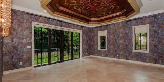 674 Ocean Blvd Gallery 17