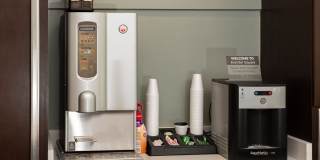 Evander Square Gallery 27