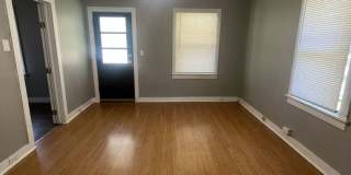 Cute 3 bedroom / 1 bathroom house with fenced in yard and shed In Joplin MO!! Gallery 4