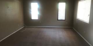 Centrally located 3 bedroom condo Gallery 10