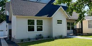 705 Harris Full - Modern Duplex 8 Bed / 7.5 Bath Available August 2027 Gallery 63
