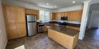 4 bed 4 full bath 2794 sqft Corona house with 3 car garage Gallery 9
