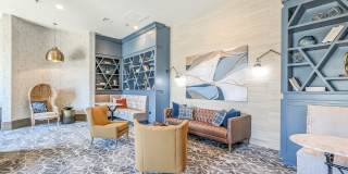 Varenna Lakeside Gallery 12