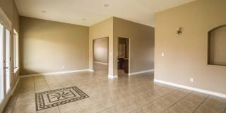 Home For Rent Gallery 9