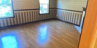 PRELEASING: 4 bdrm/1.5 bath house near WWU Park-N-Ride PRELEASING: 4 bdrm/1.5 bath house near WWU Park-N-Ride Gallery 4
