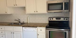 Highly Desirable Park Point Loma Townhome! Gallery 4