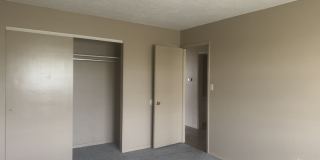 17th Place Apartments Gallery 4