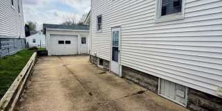Three bedroom one bathroom home for rent Gallery 15