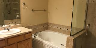 Beautiful + Bright Broadlands Condo for Lease! Gallery 13