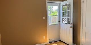 128 Girard Avenue Gallery 15