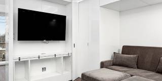 The Delilah Gallery 7