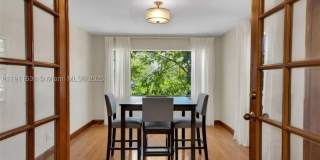 118 E 3rd Ct Gallery 7