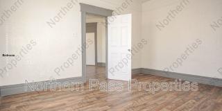 2111 Portland Gallery 13