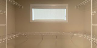 Luxury Homes in West Des Moines Gallery 13