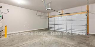 142 Bottlebrush Drive Gallery 41