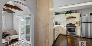 FULLY FURNISHED, Charming Short Term Rental! Gallery 6