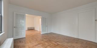 23 Park Avenue Gallery 10