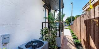 3321 NW 19th Ter Gallery 2