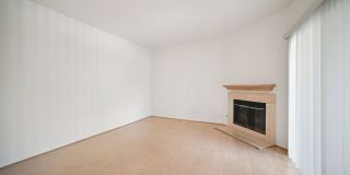 Spacious Townhome Located in the Highly Desirable Shadow Ridge Community of Oak Park Gallery 27