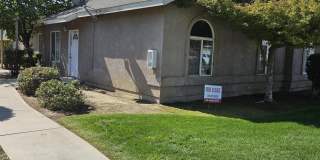 2401 W Sunnyside Avenue Gallery 1