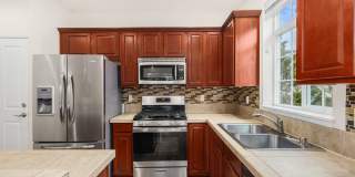Issaquah Highlands 2 Bedroom 2.5 Bath Townhouse Gallery 7