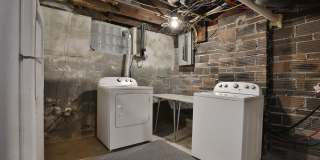 NEWLY RENOVATED NORTH CAMPUS - 6 BEDROOM 4 FULL BATHROOMS. THIS ONE HAS IT ALL! Gallery 21