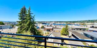 2025 Built Queen Anne Townhome with Rooftop & Water Views Gallery 17