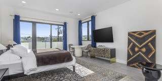 137 North Doheny Drive Gallery 10