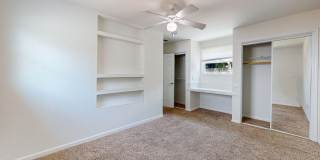 Waterfront Luxury Living – 4 Bed / 3 Bath – Over 2,600 Sq Ft Gallery 29