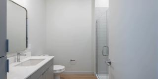 The Basin Gallery 14