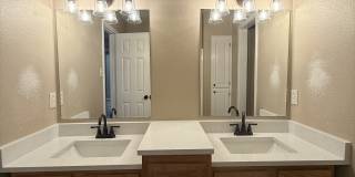 2523 110th Street Gallery 13