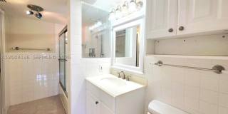 1400 NE 57th Ct Gallery 12
