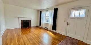 532 DUNLAP Street Gallery 5