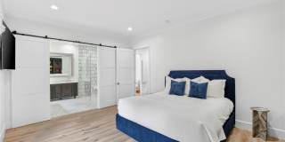 304 N Royal Ascot Drive Gallery 47