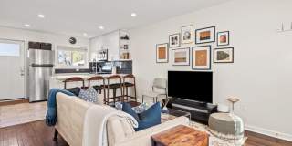 Distinctive Two Bedroom Beauty in Deanwood Gallery 8