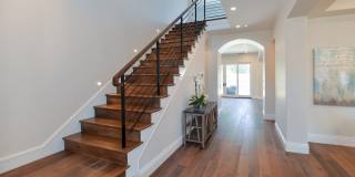 NEW 5 bedroom 4.5 Bath with Pool Gallery 8