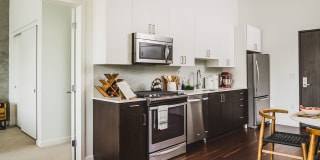 Blossom Plaza Gallery 1