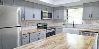 Gorgeous New Remodel! Pine Haven Condo in Bonita Springs! Gallery 1
