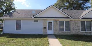 Remodeled Duplex Rent ready! Gallery 1