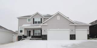 Gorgeous 4 Bedroom Elkhorn Home!! Gallery 1