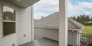Charming Newer Construction King City 3 Bedroom/2.5 Bath Home Gallery 21