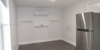 2230 SW 50th Ter Gallery 1
