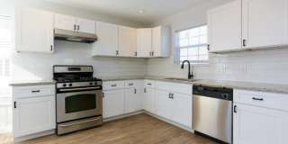 Renovated 3-Bedroom Home in Edison Gallery 8